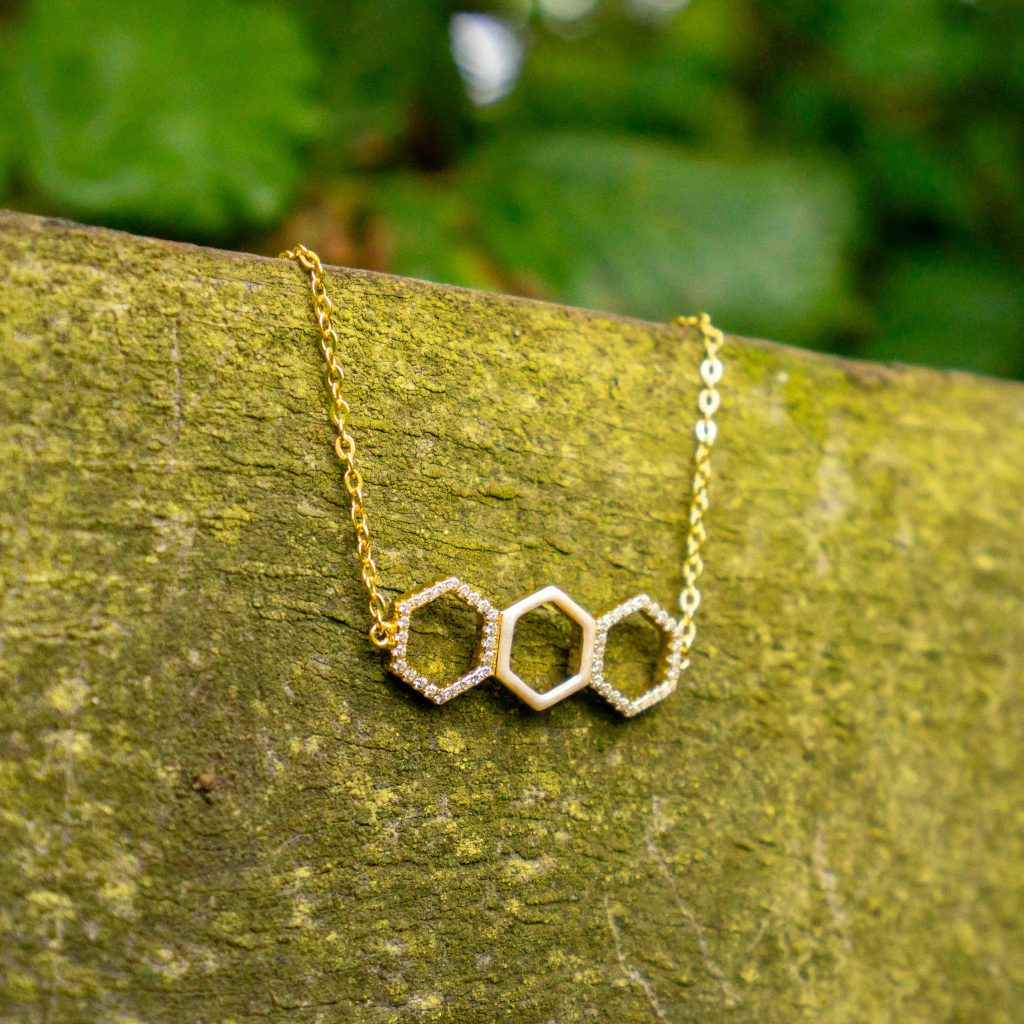Life's Flower III - bracelet, Gold